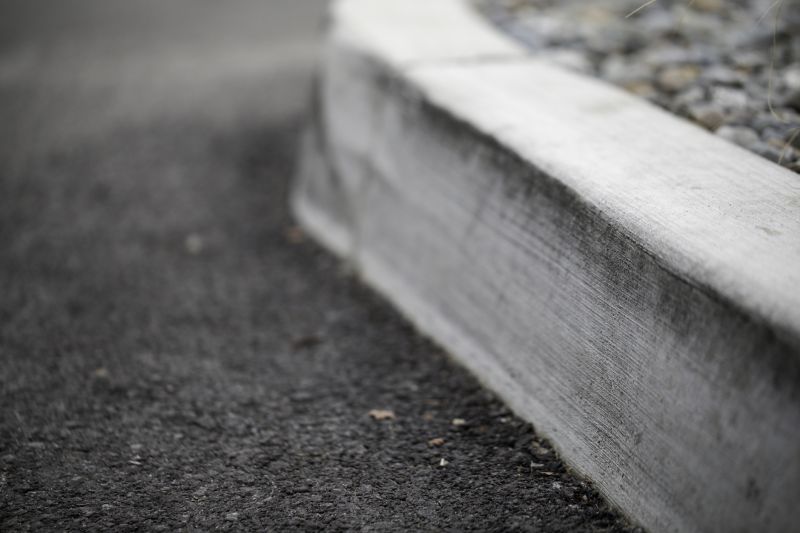 Cement Curbing Installation in Honolulu, HI